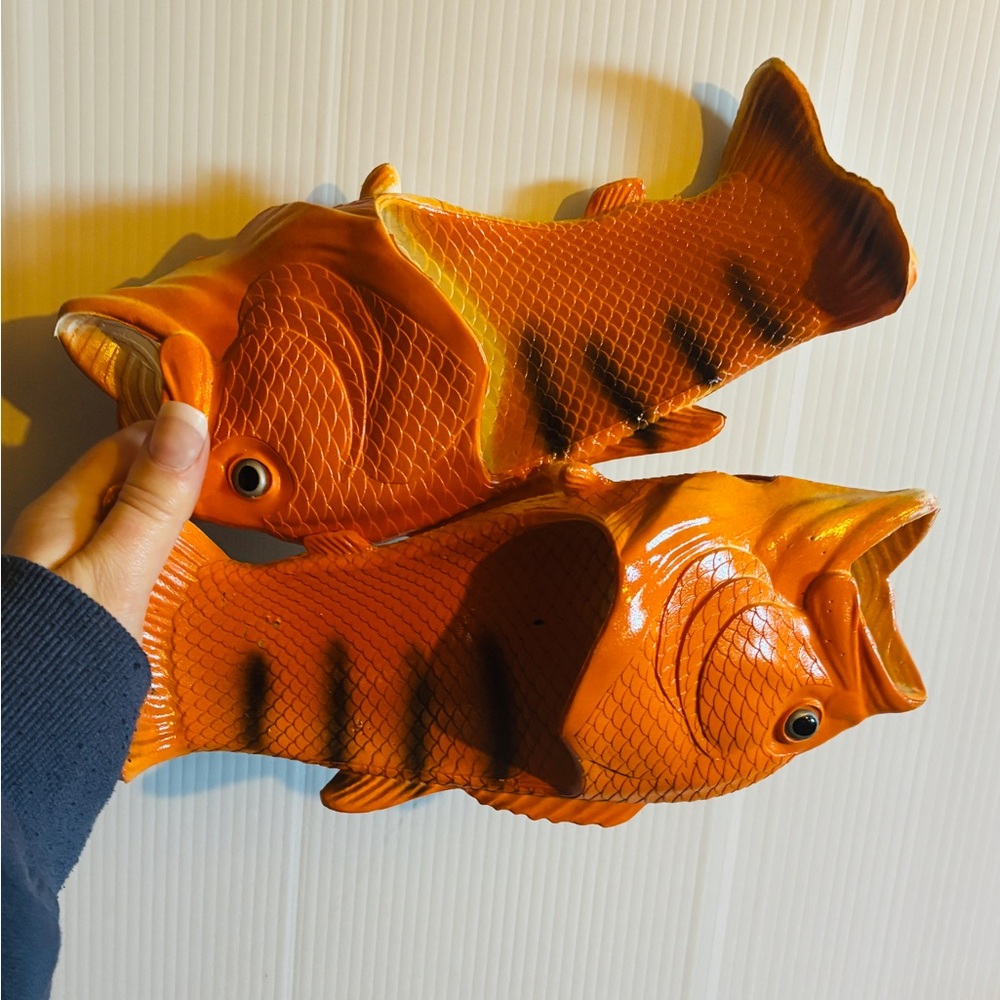 Orange Fish Flip Flops Novelty Sandals 3D Tropical Beach Women’s Size 8